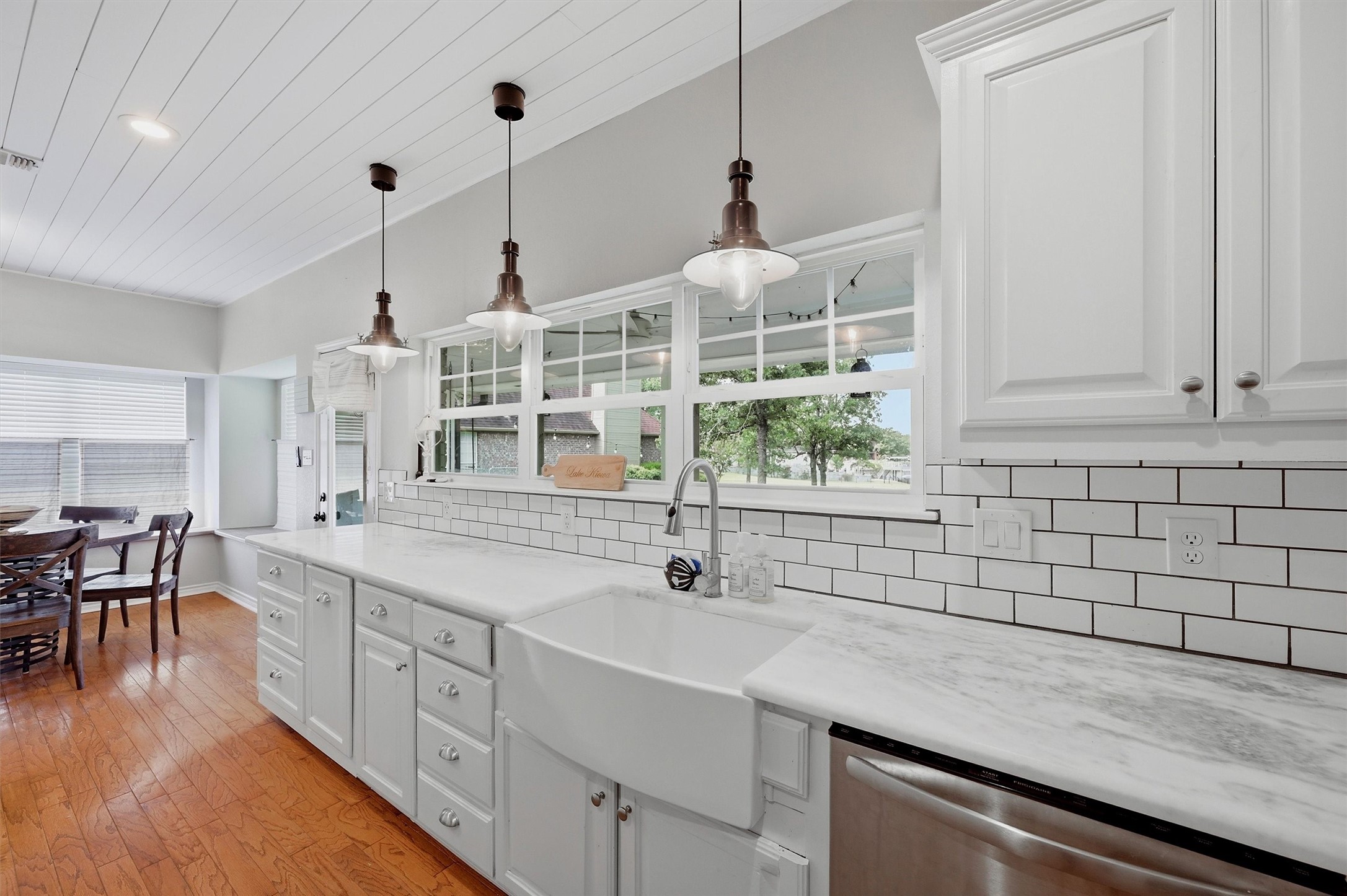 102 Mohawk Cove