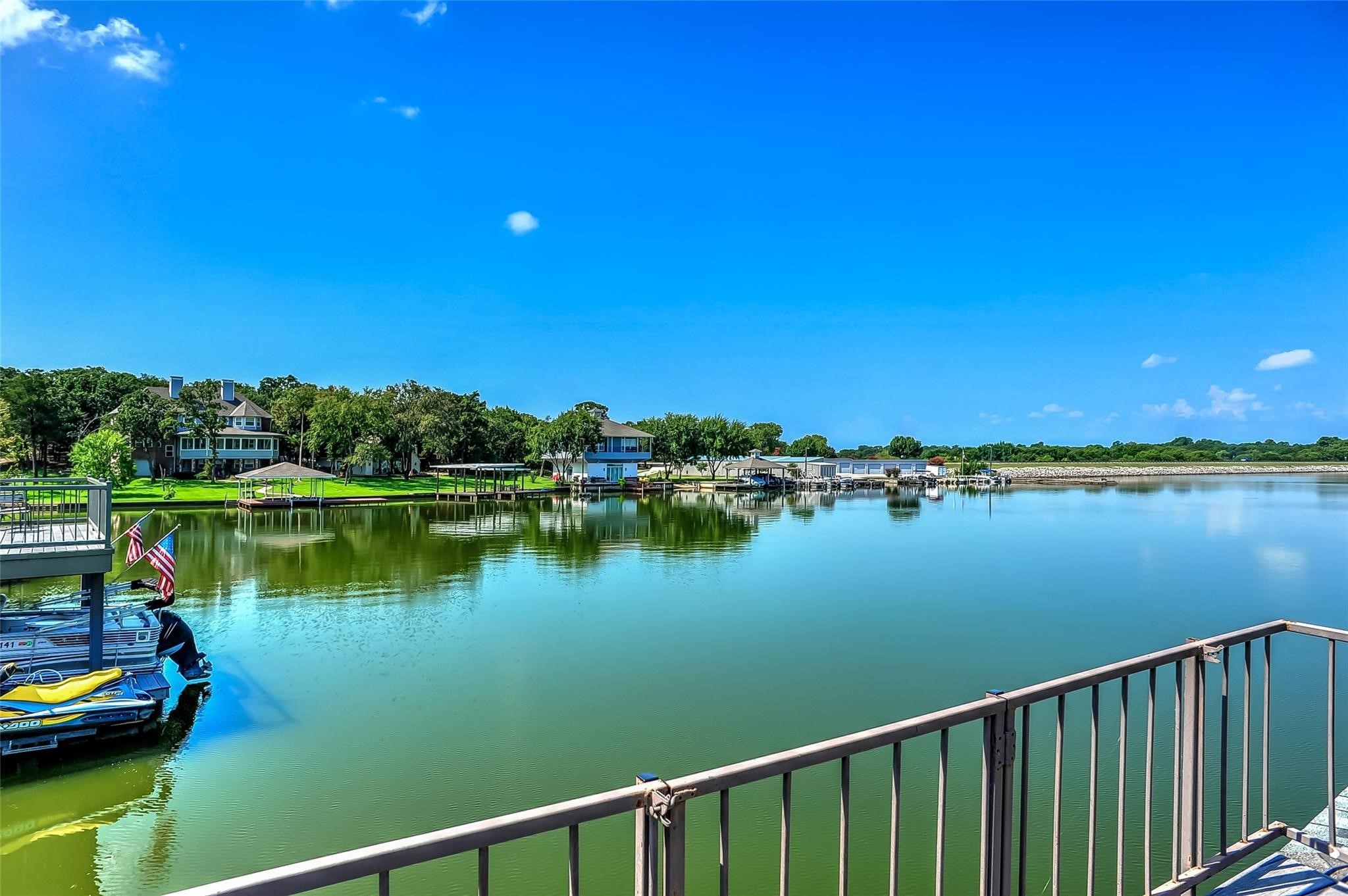 102 Mohawk Cove
