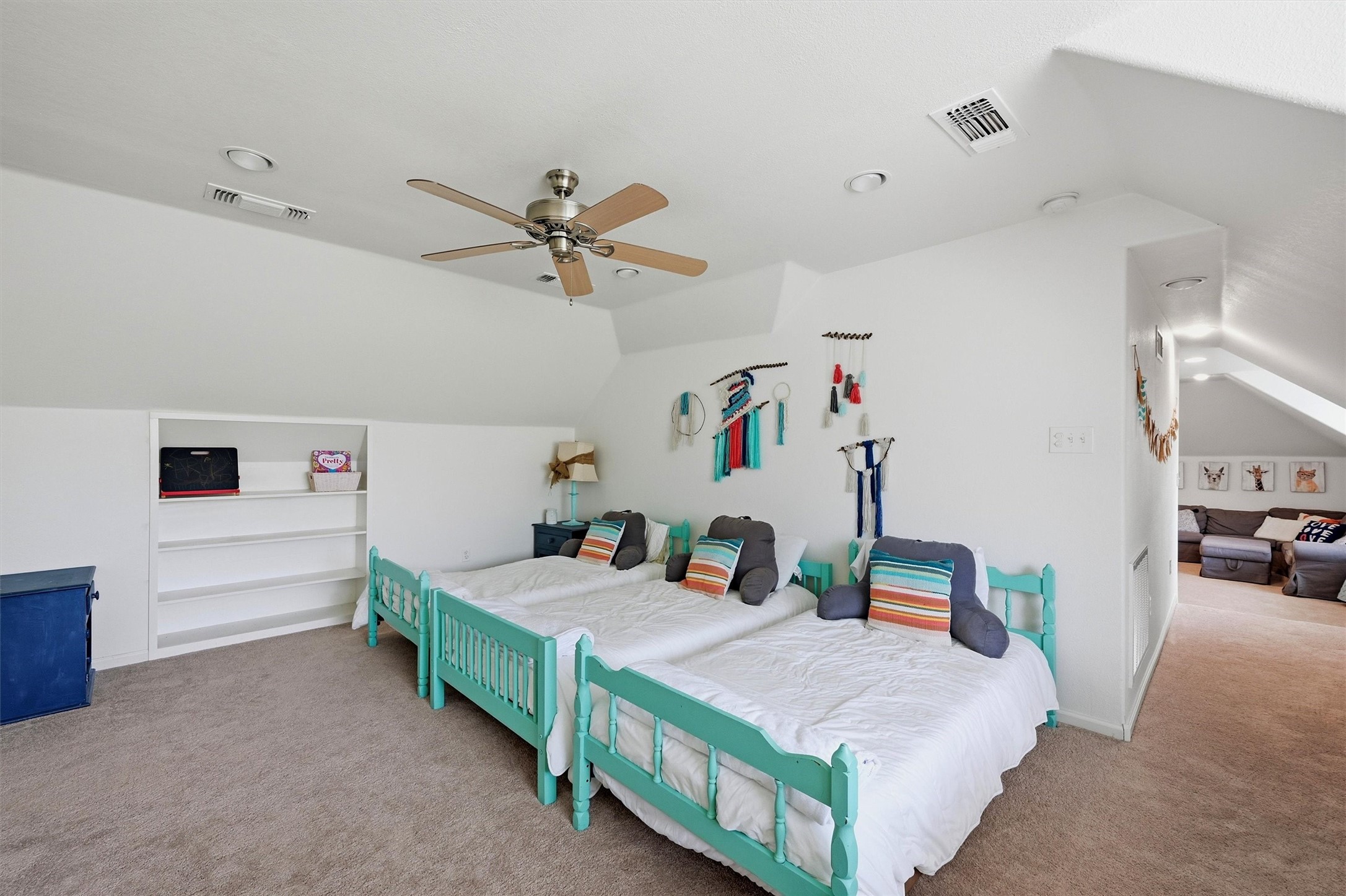 102 Mohawk Cove