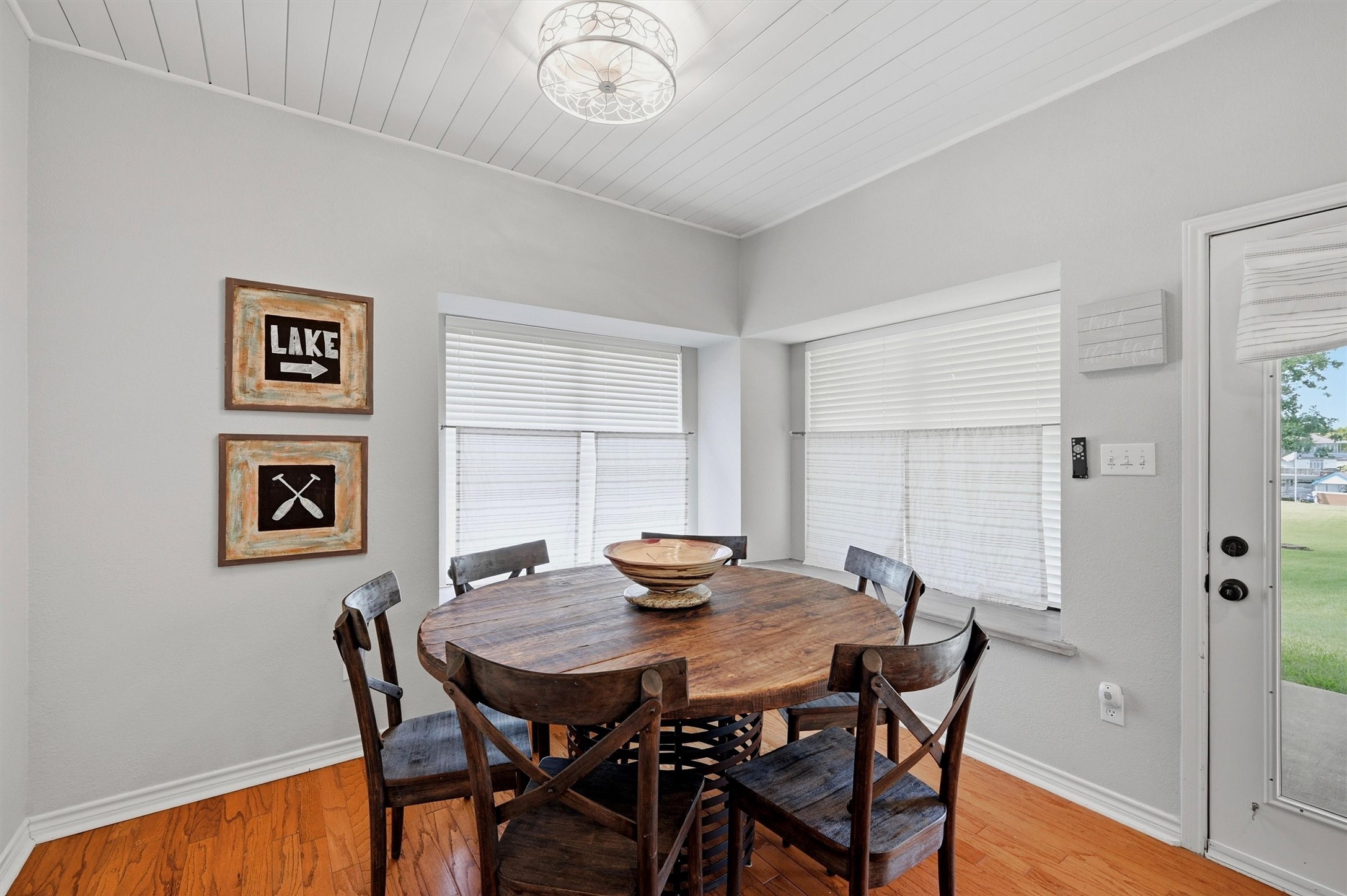 102 Mohawk Cove