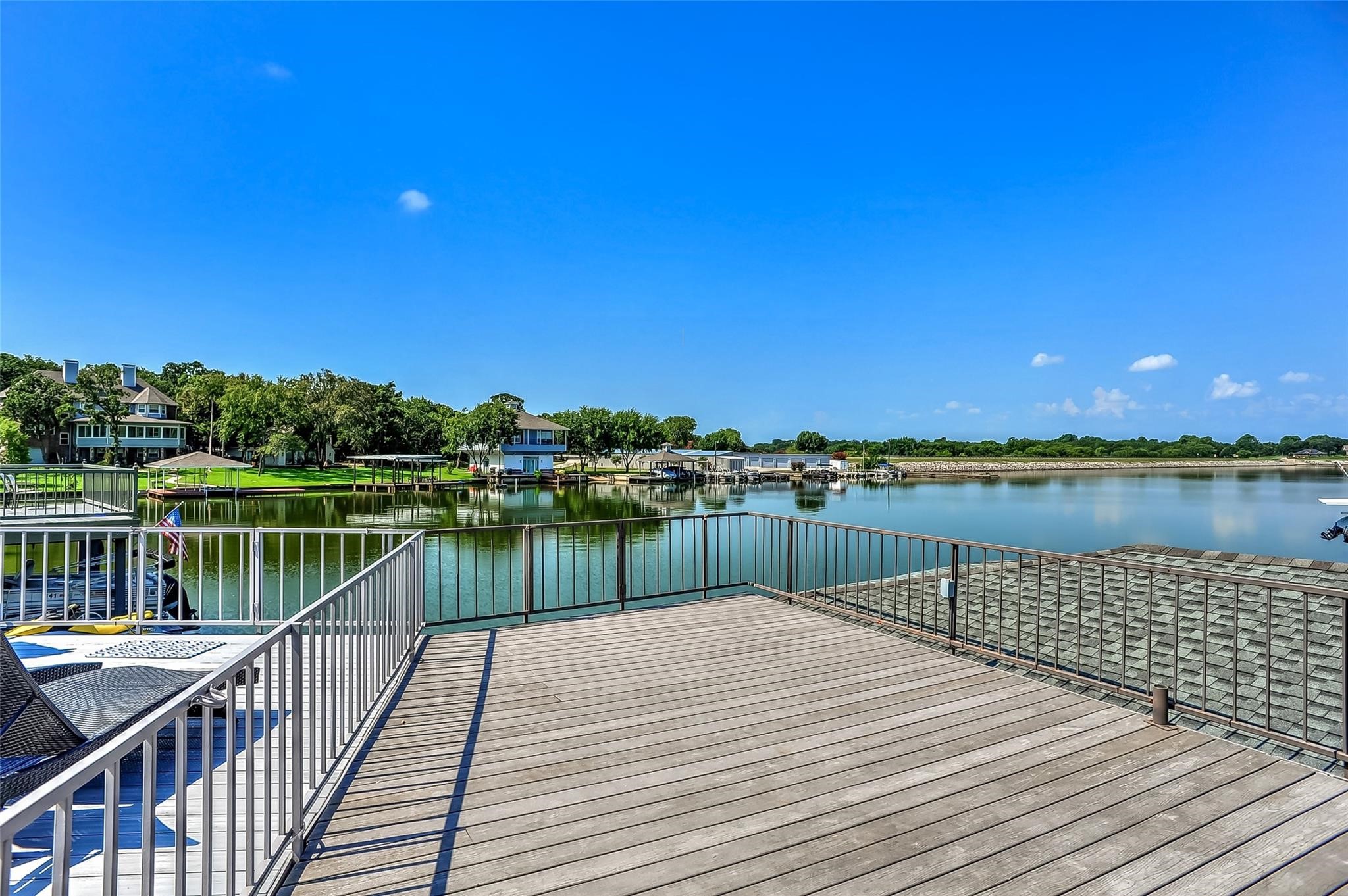 102 Mohawk Cove