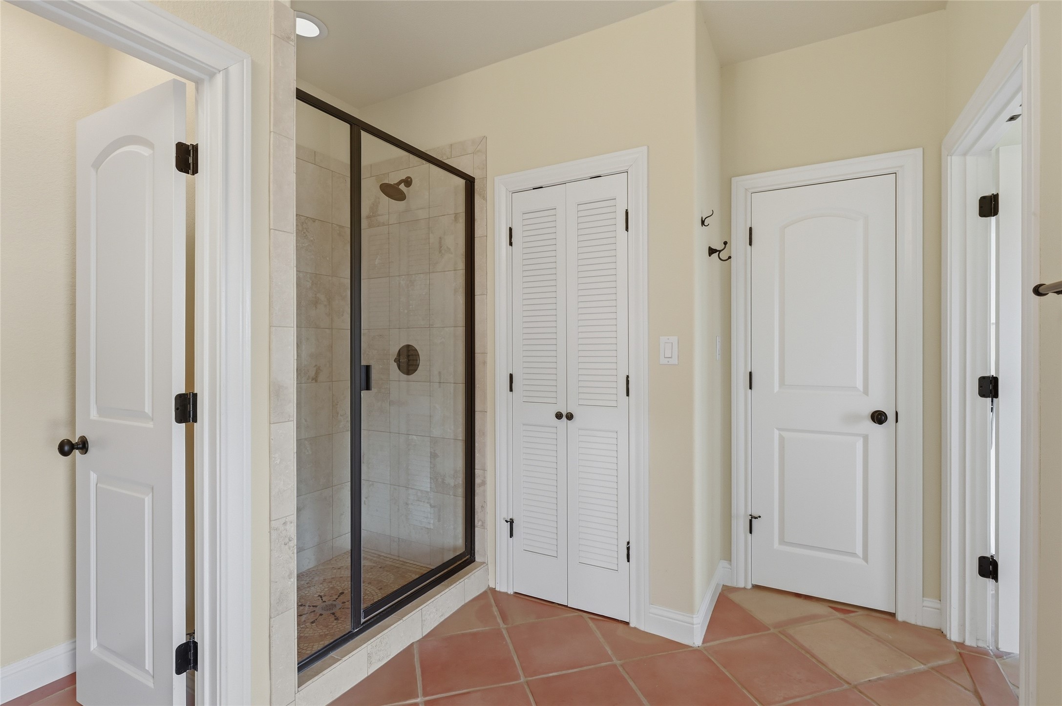 1200 Eagle Glen Pass