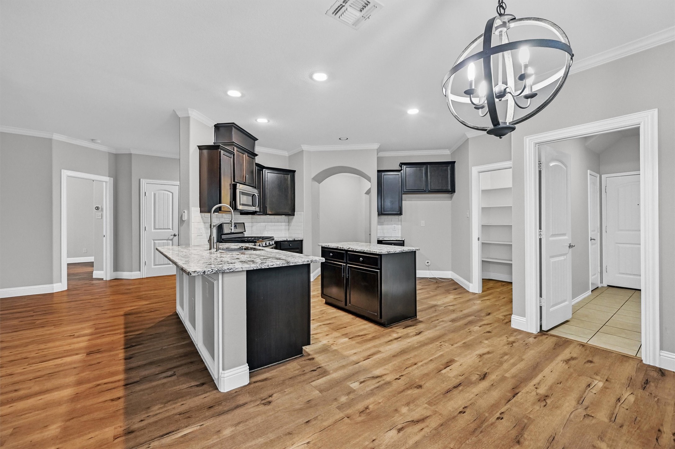 1512 Greenbrier Drive