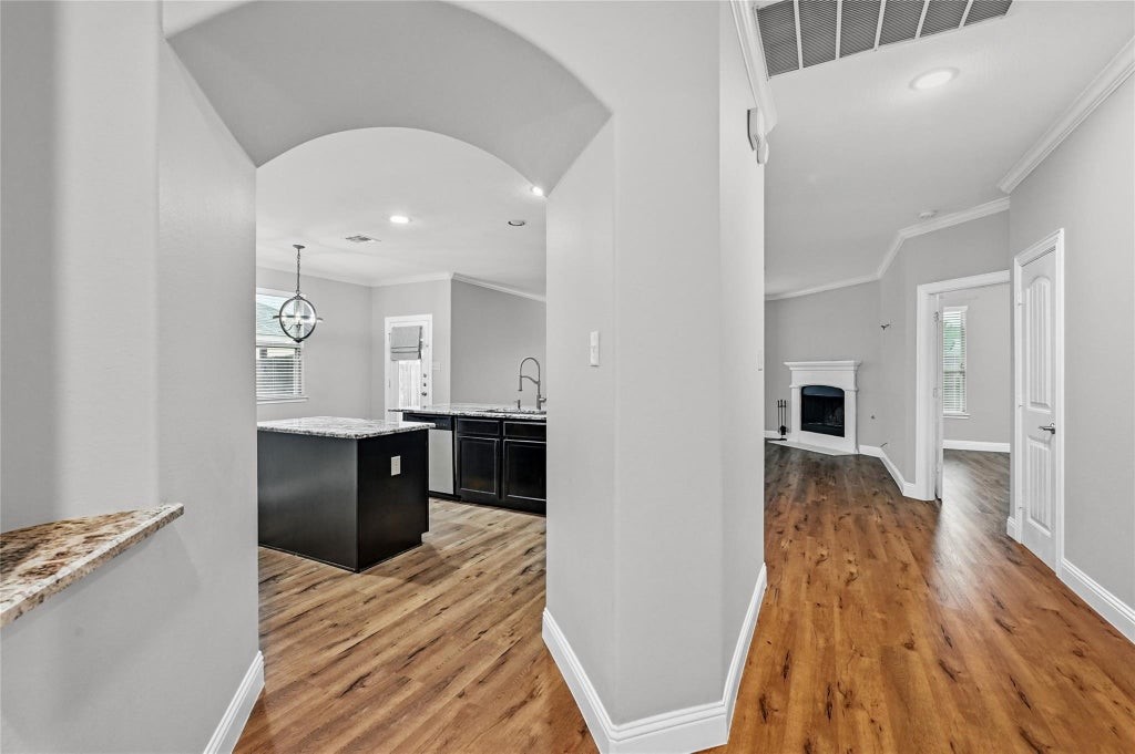 1512 Greenbrier Drive