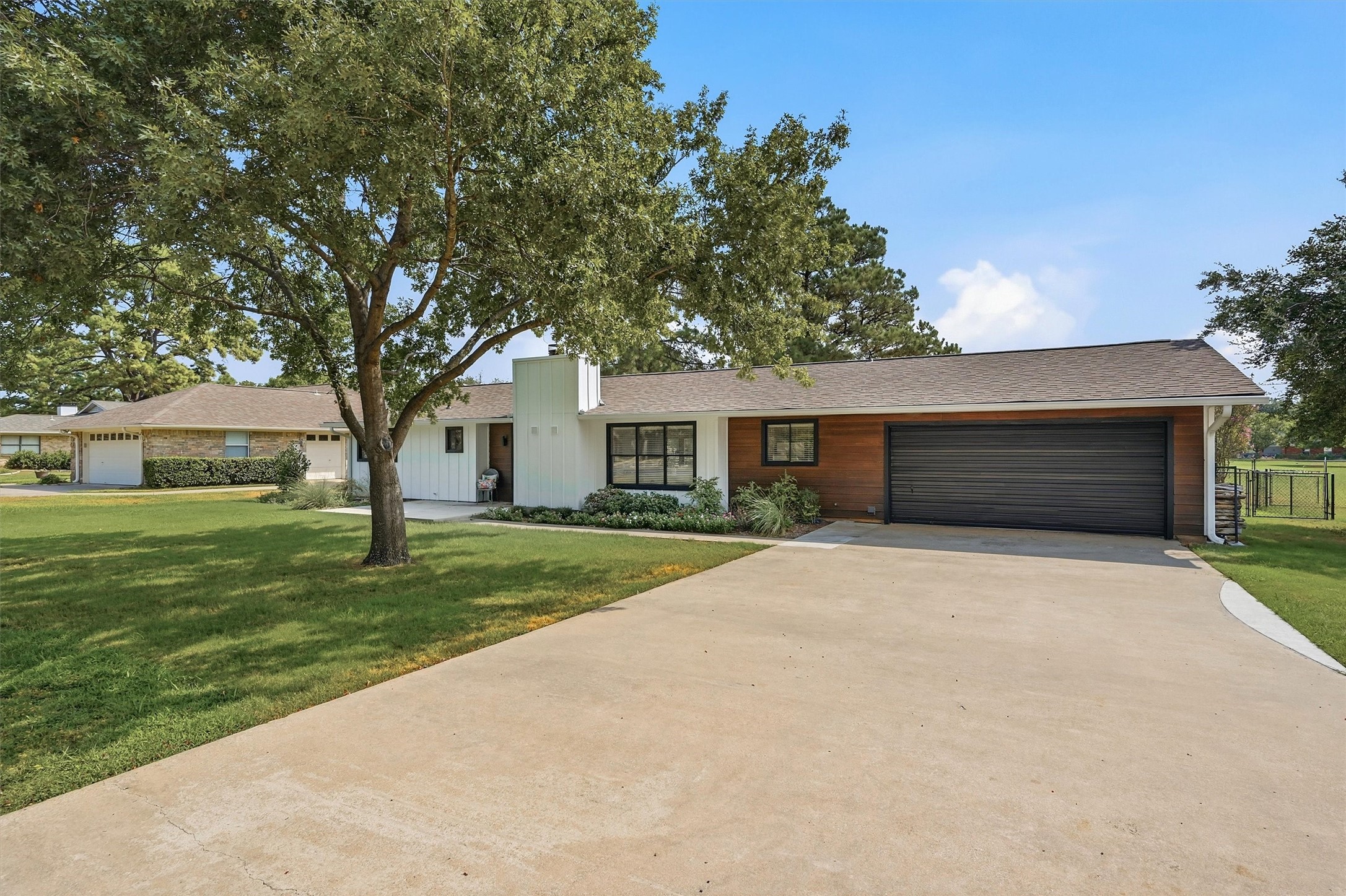 722 Kiowa Drive W