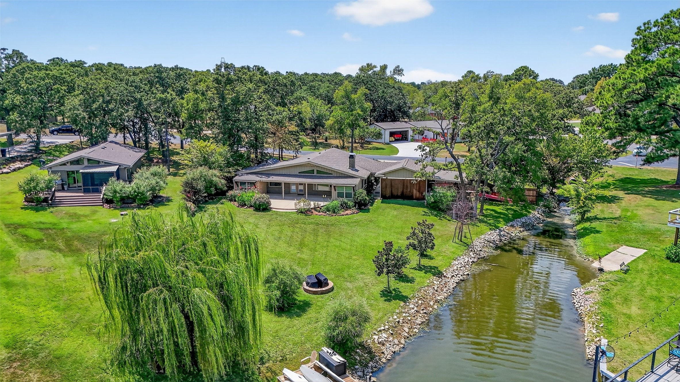 100 Kiowa Drive S
