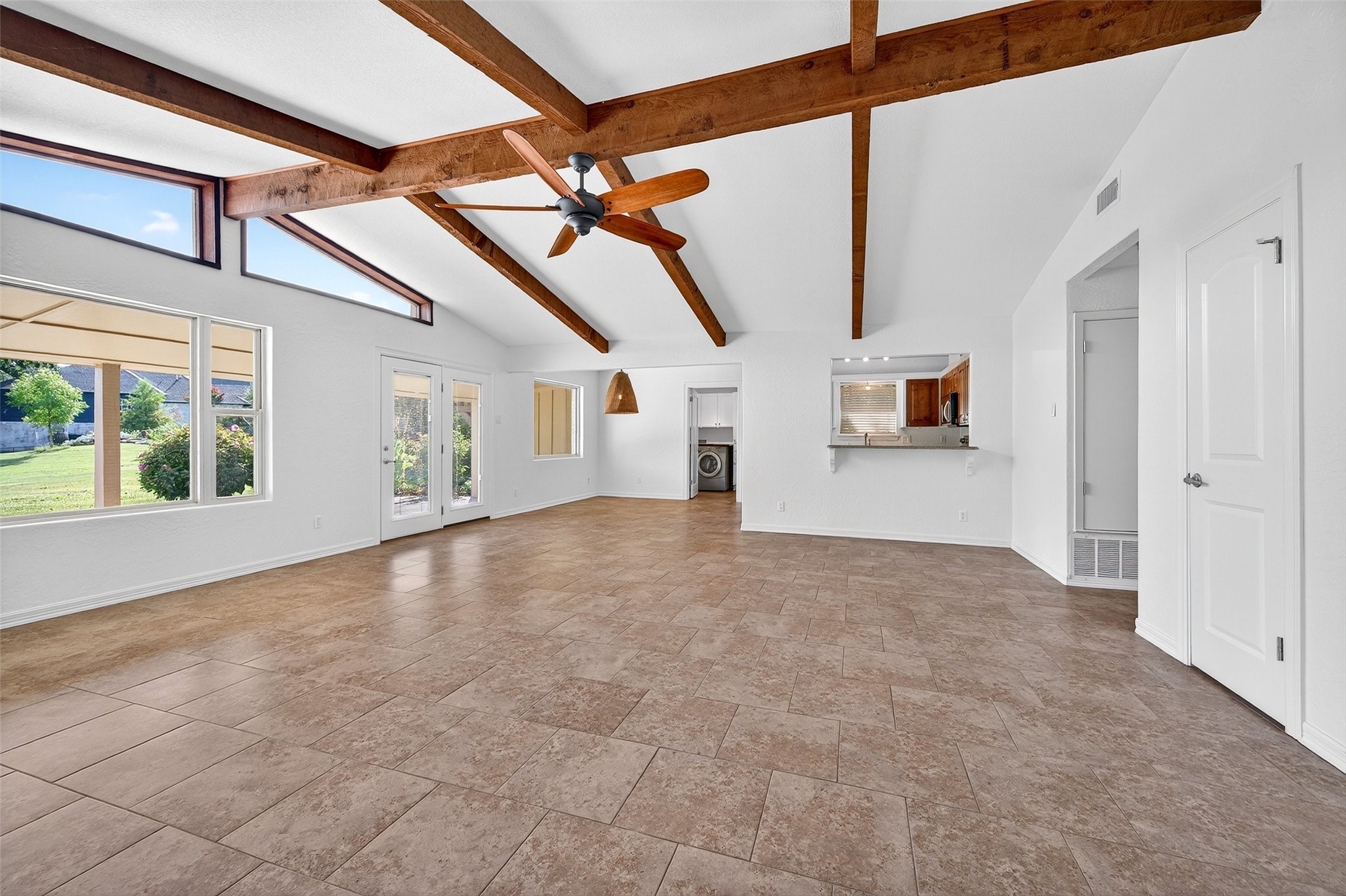 100 Kiowa Drive S