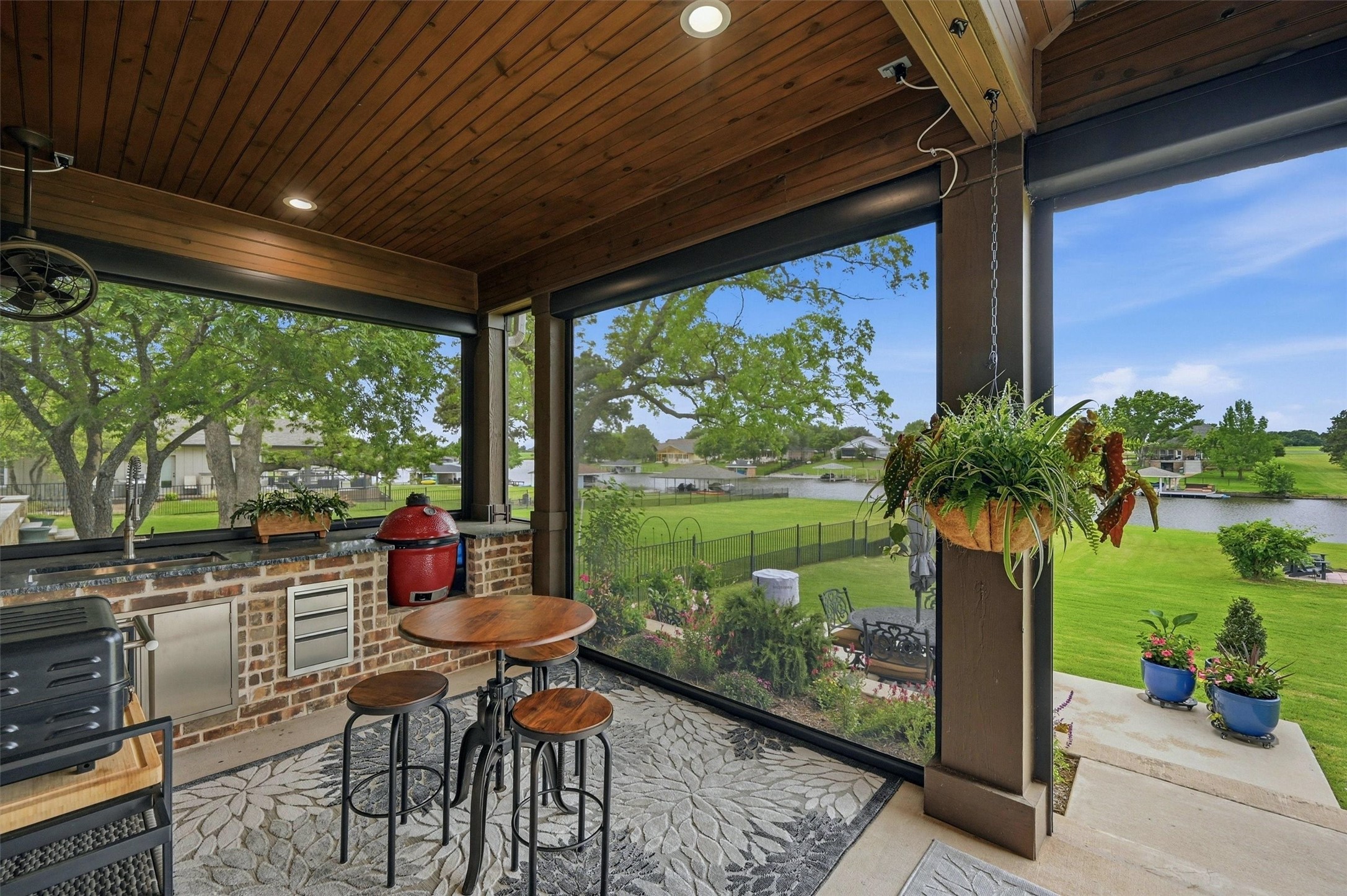 613 Kiowa Drive W