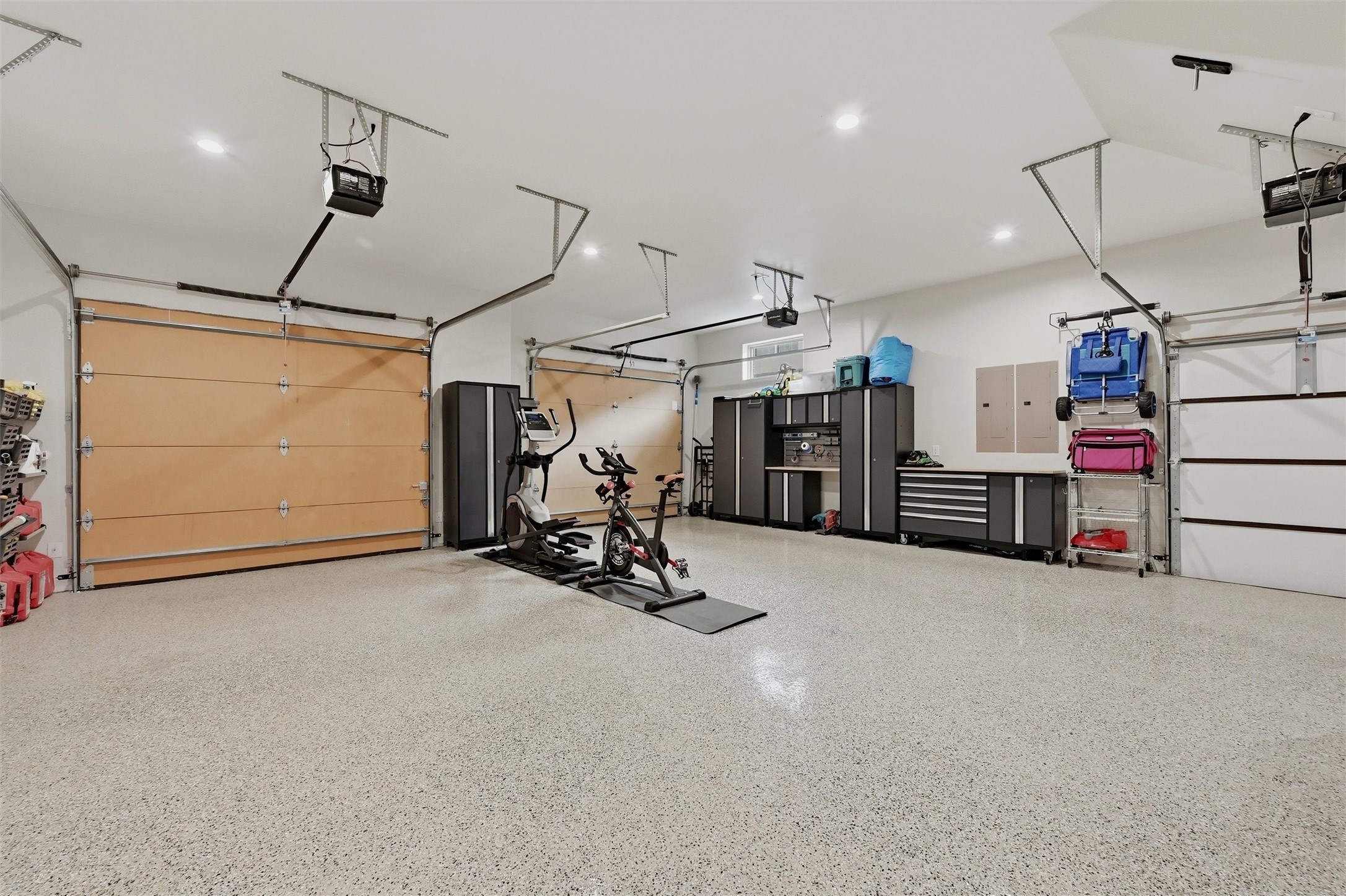 613 Kiowa Drive W