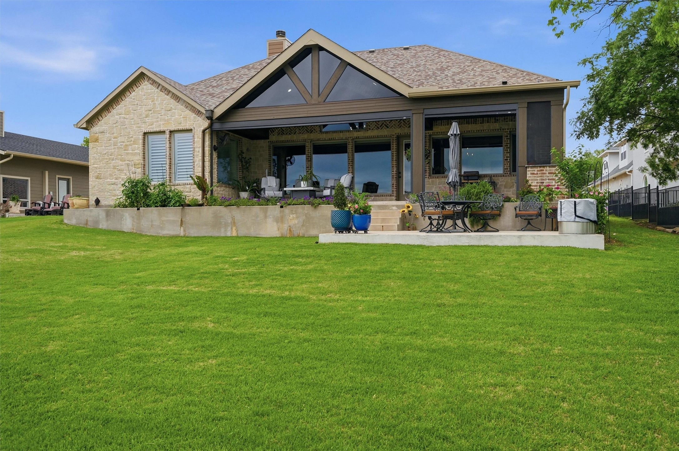 613 Kiowa Drive W