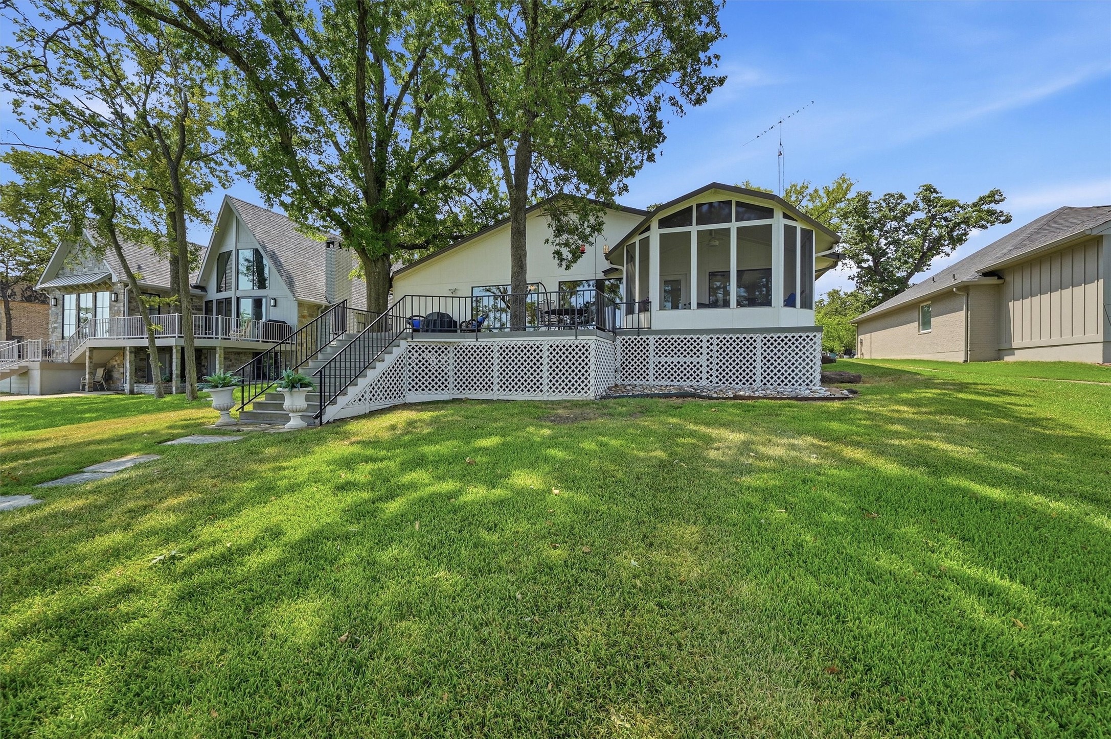 1011 Kiowa Drive W