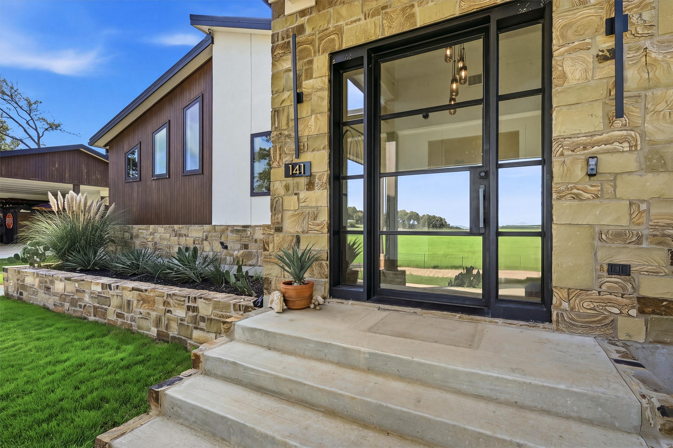 141 County Road 2115