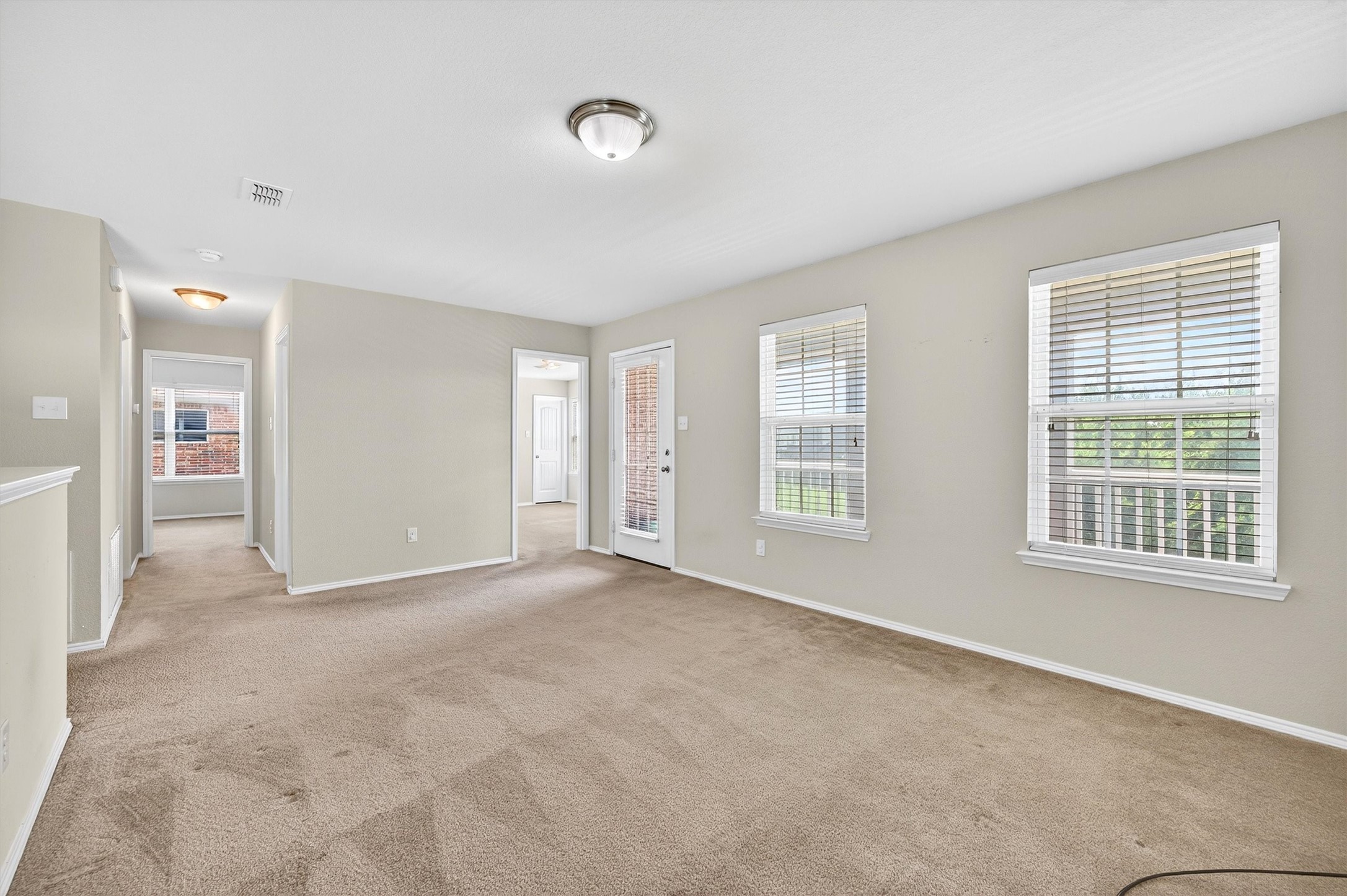4515 Hummingbird Drive
