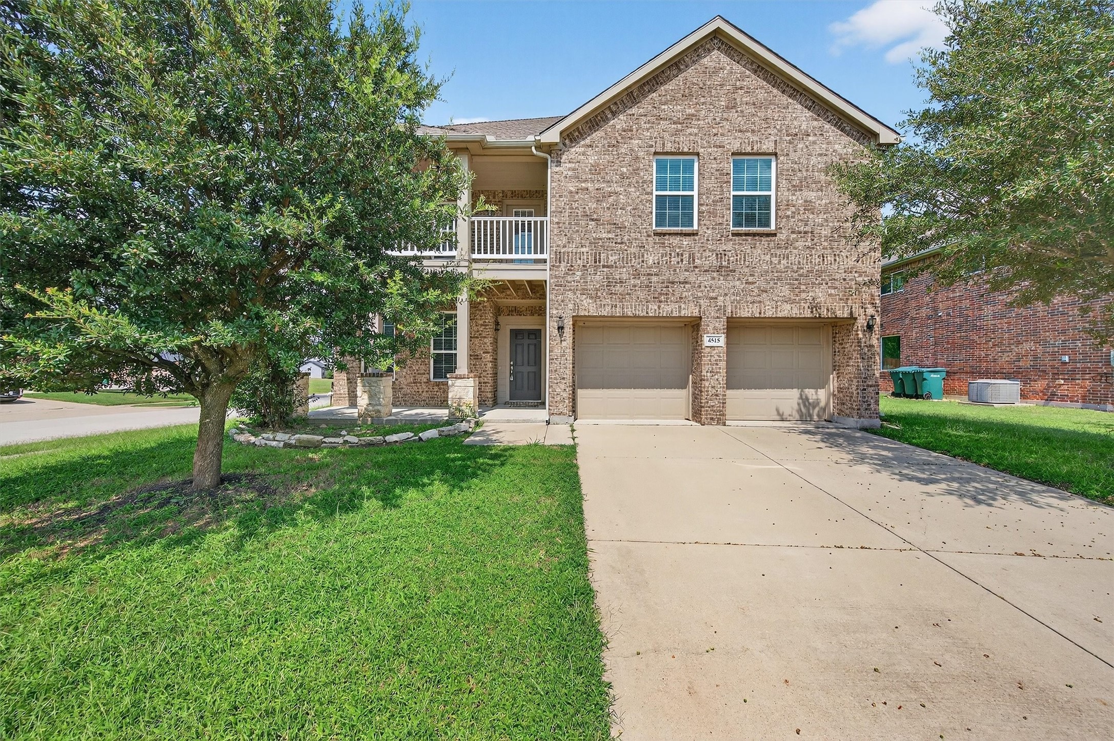 4515 Hummingbird Drive