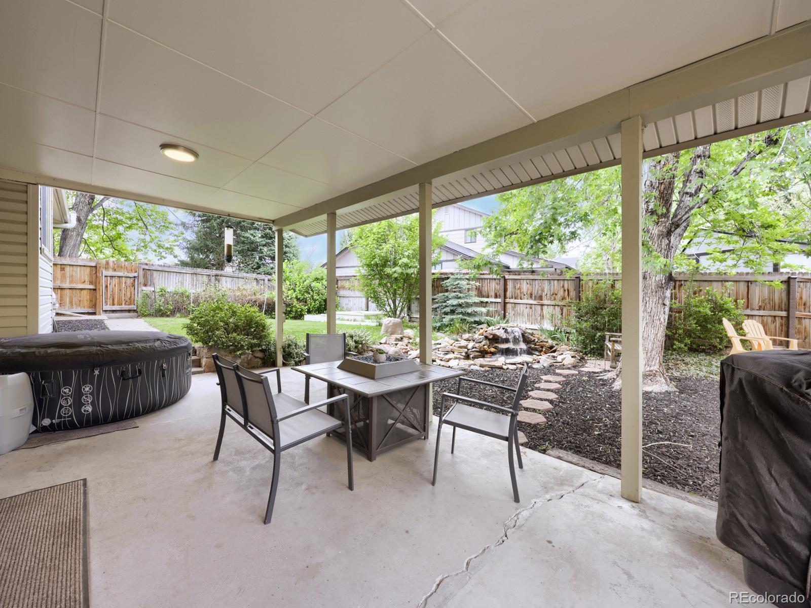 9093 W Warren Drive