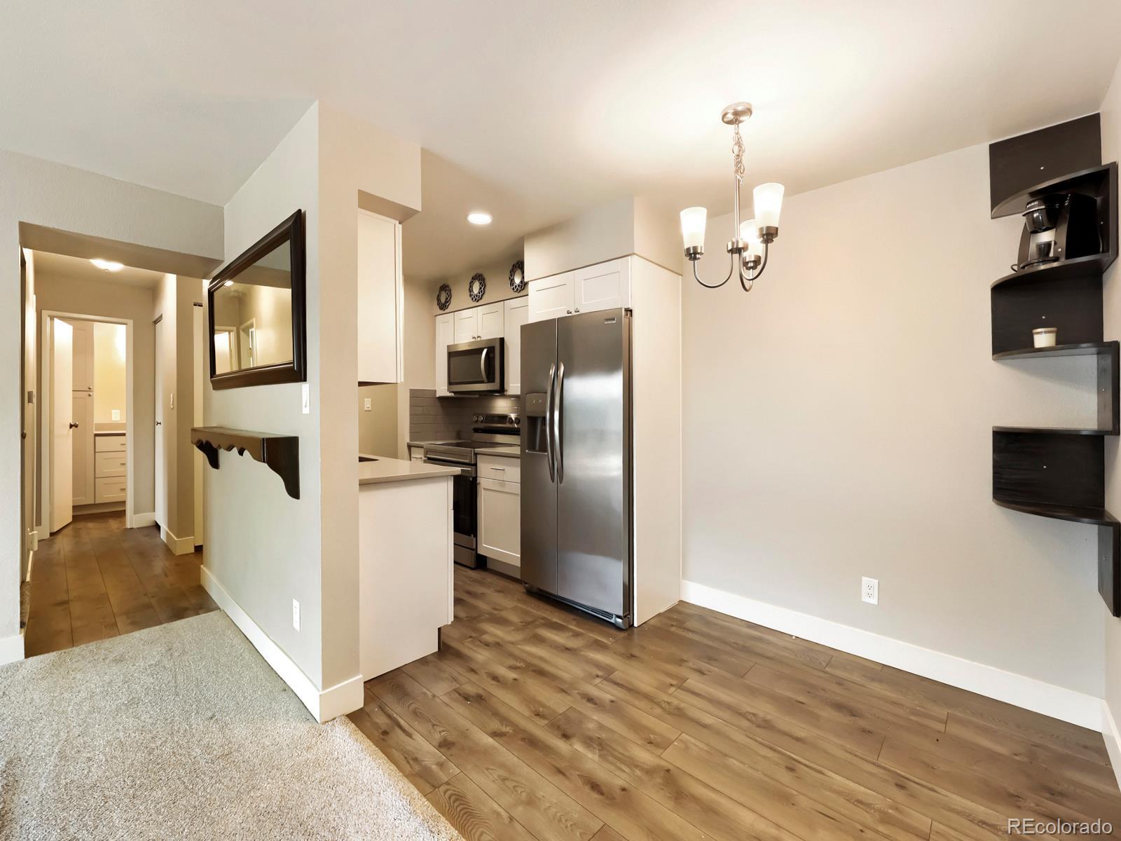 190 E Highline Circle Unit: 202