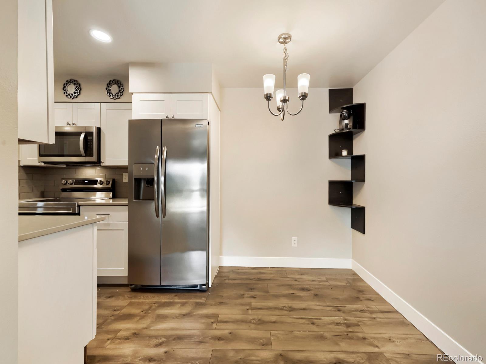 190 E Highline Circle Unit: 202