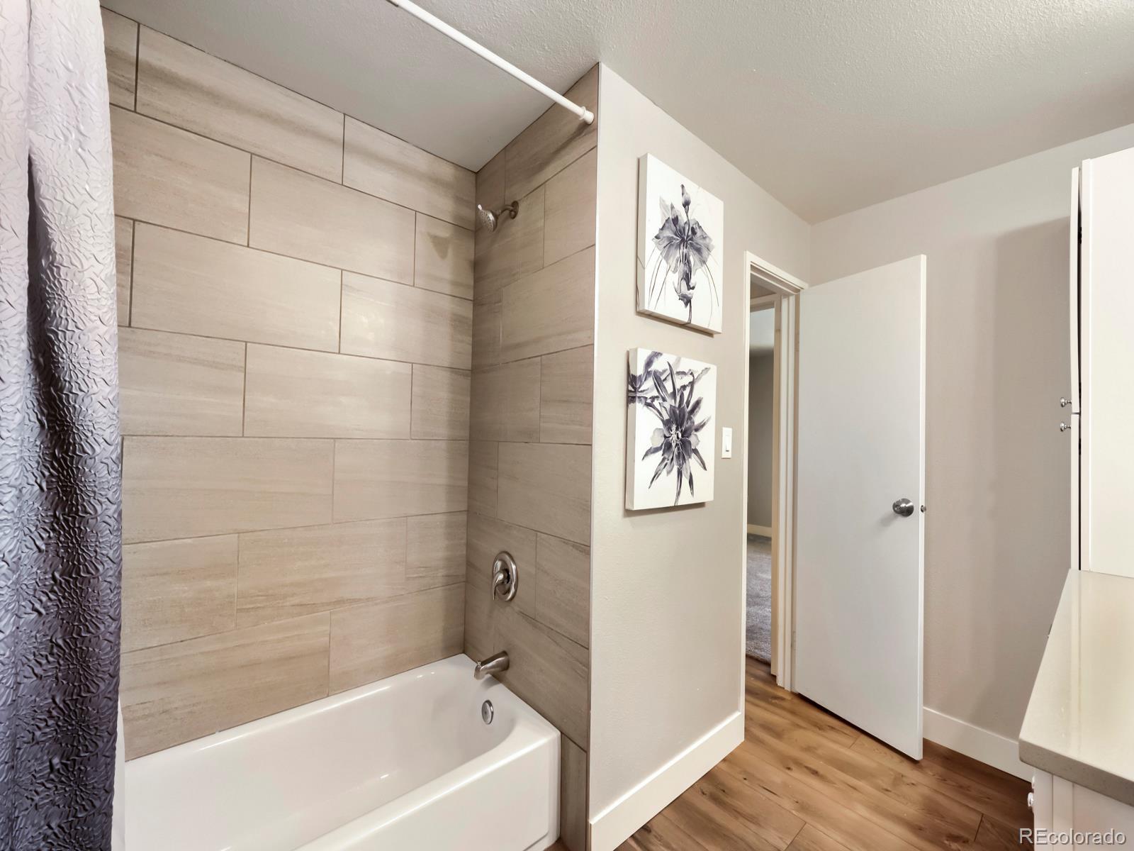 190 E Highline Circle Unit: 202