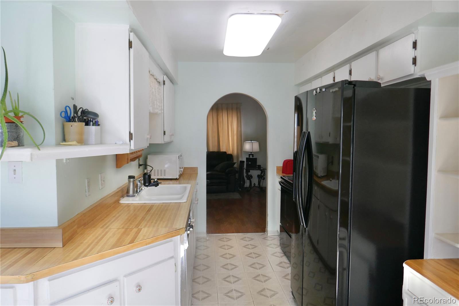 8723 Santa Fe Drive