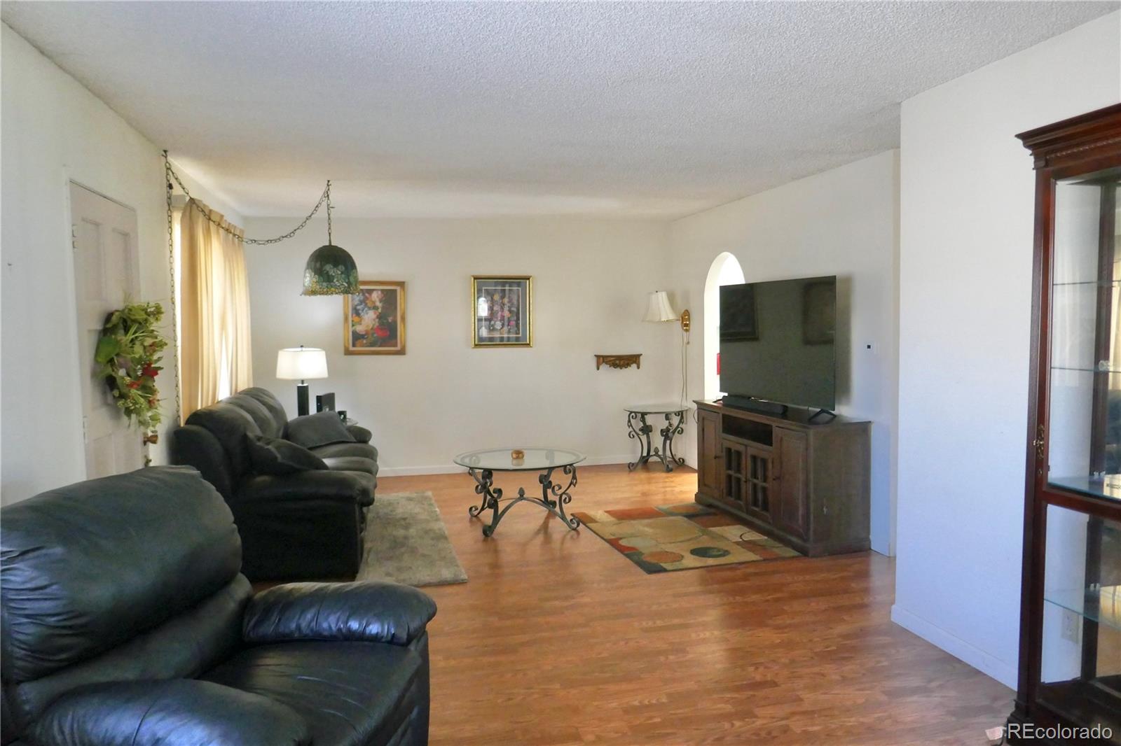 8723 Santa Fe Drive