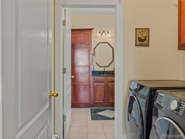 479 Canterbury Court