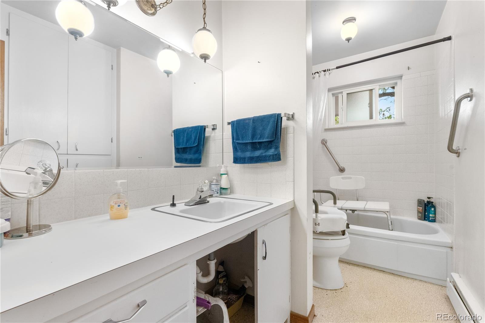 258 S 14th Avenue