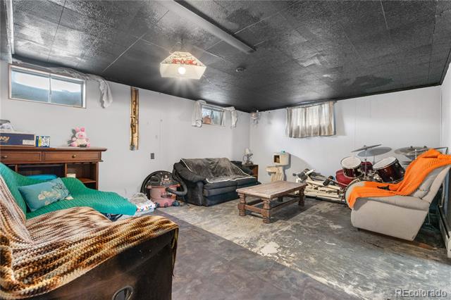 258 S 14th Avenue