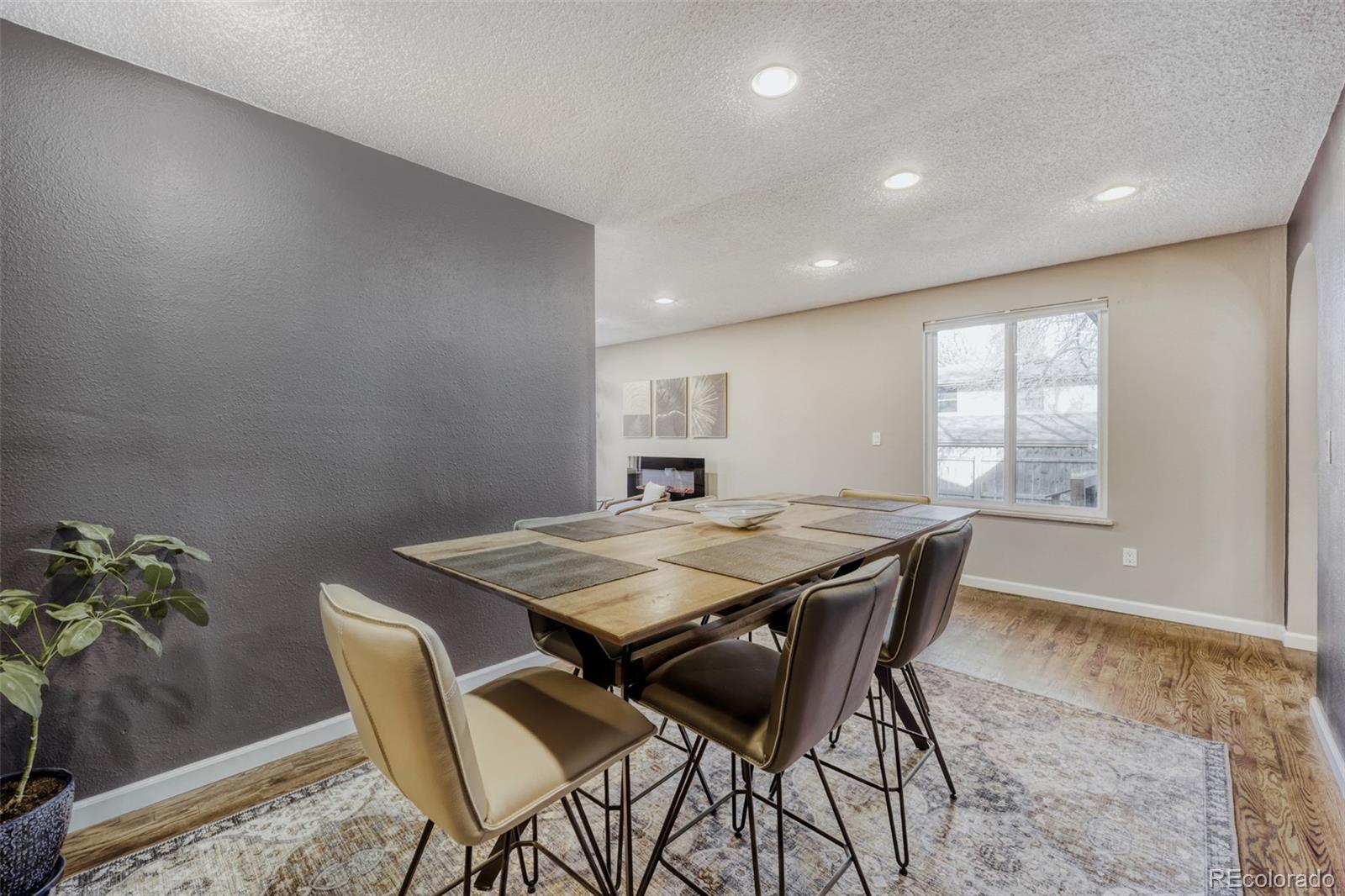 2170 S Flower Street