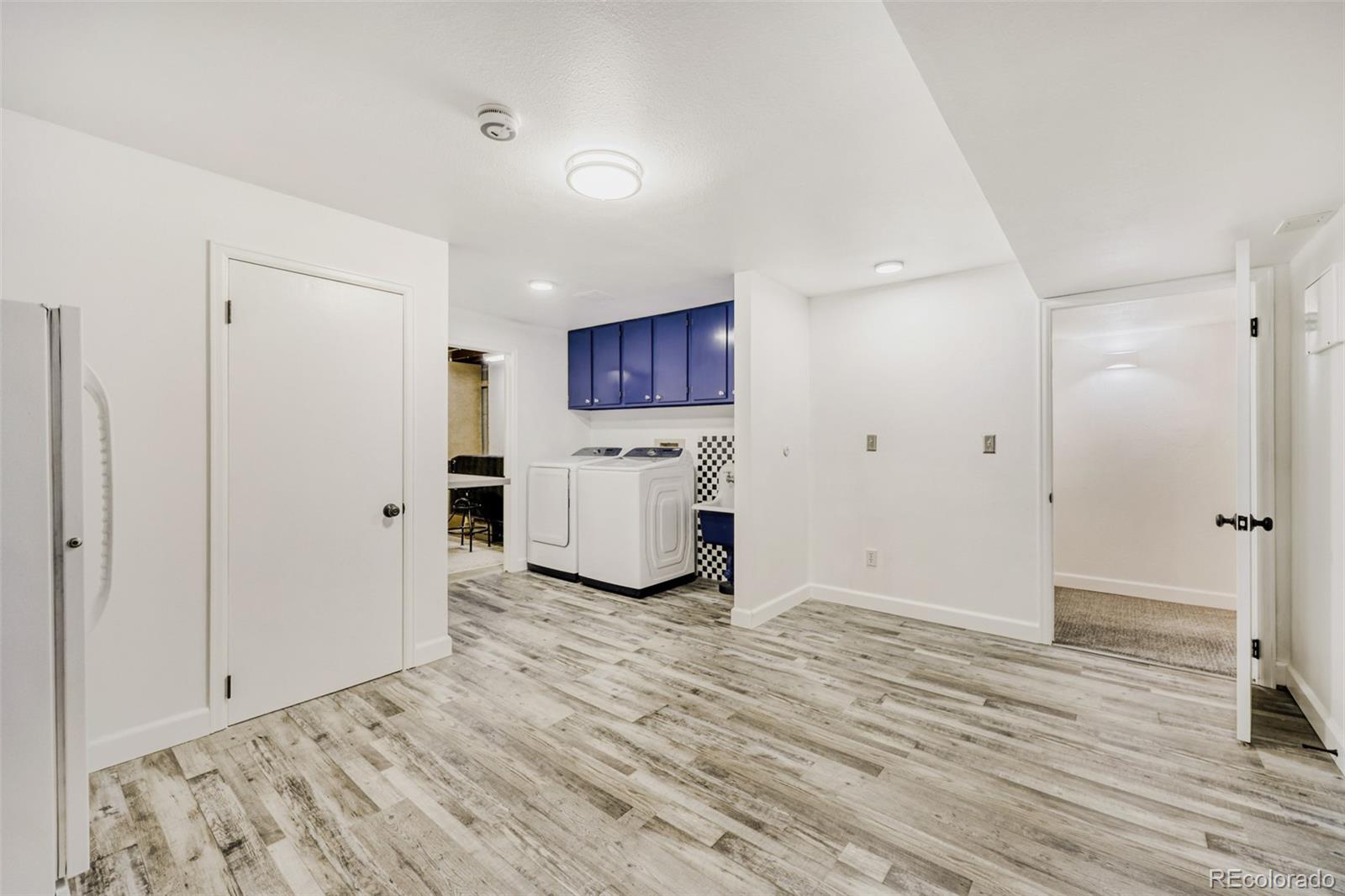 2170 S Flower Street