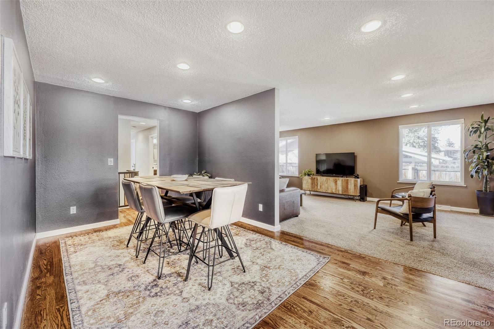 2170 S Flower Street