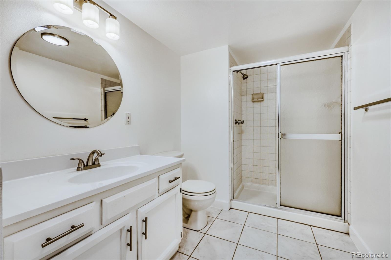 2170 S Flower Street