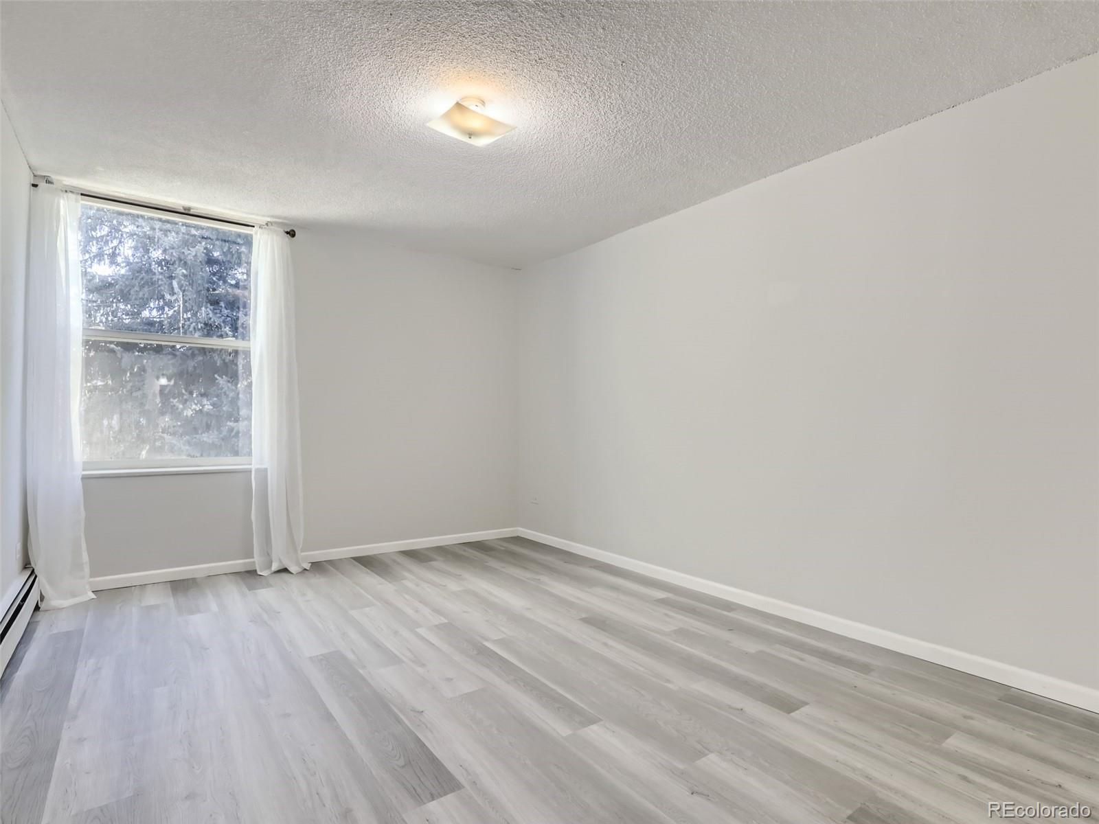2231 S Vaughn Way Unit: 202B