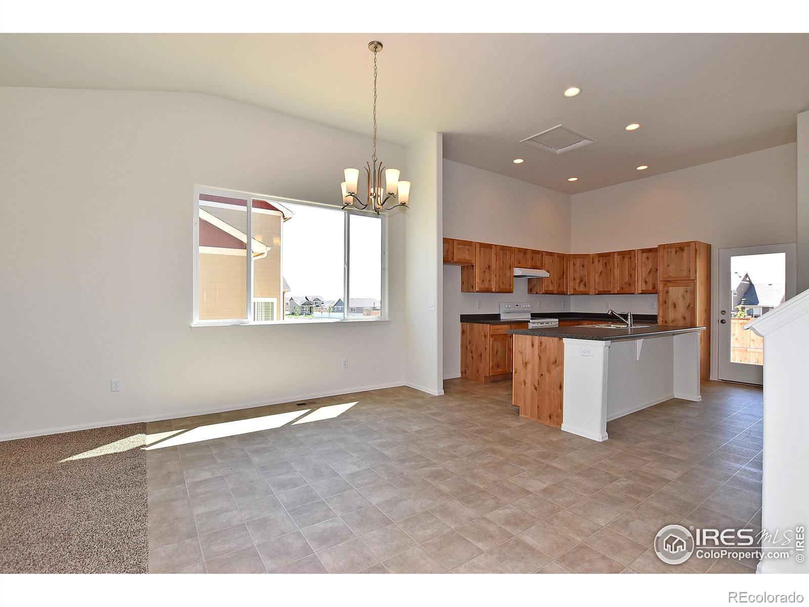 2284 Graceful Street