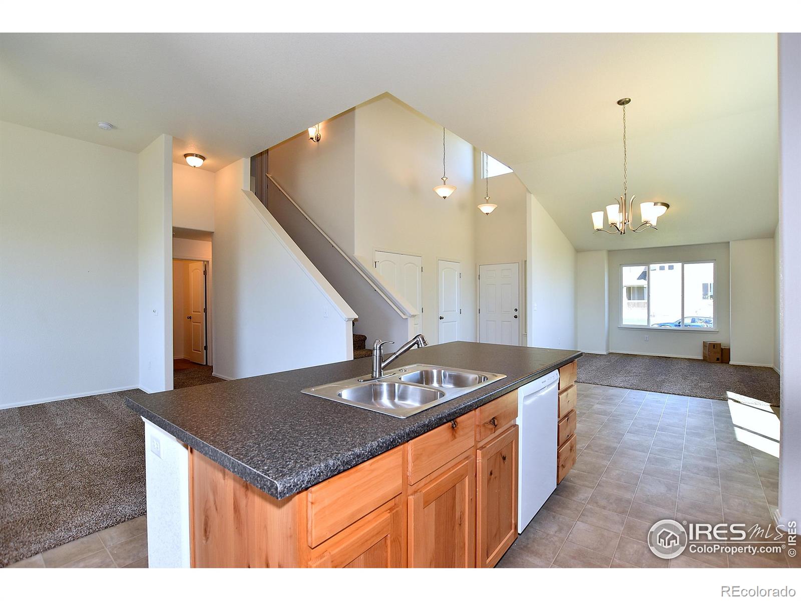 2284 Graceful Street