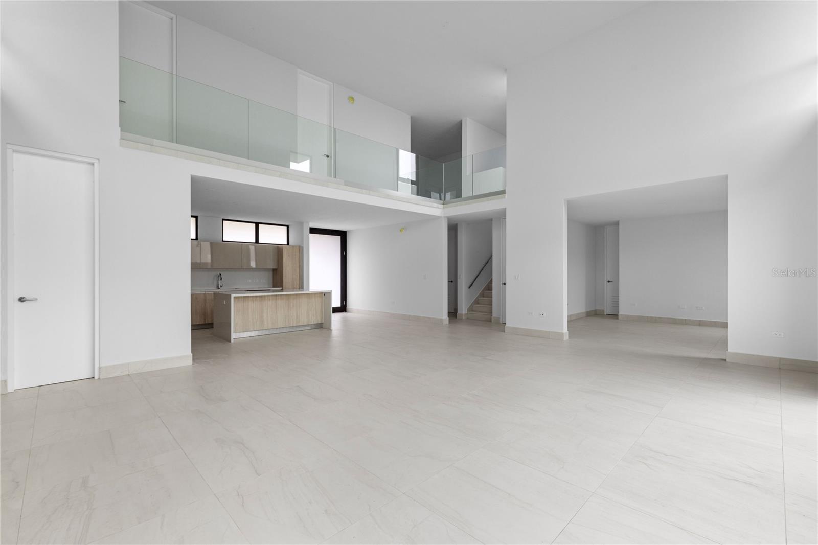1 RIVIERA PARKVIEW