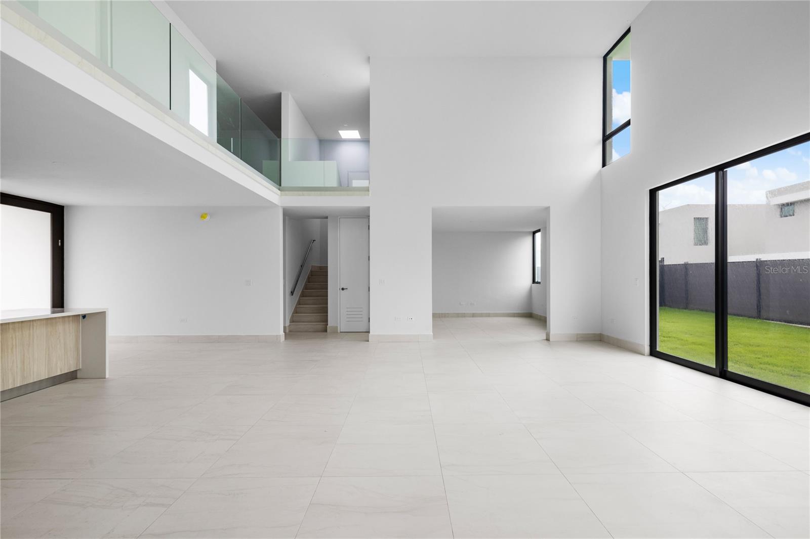1 RIVIERA PARKVIEW