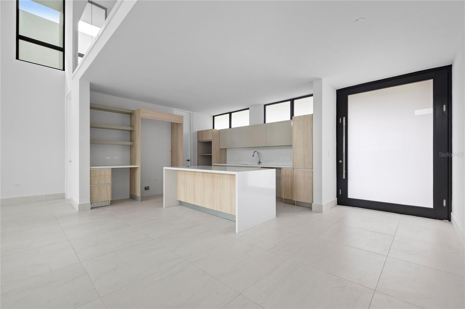 1 RIVIERA PARKVIEW