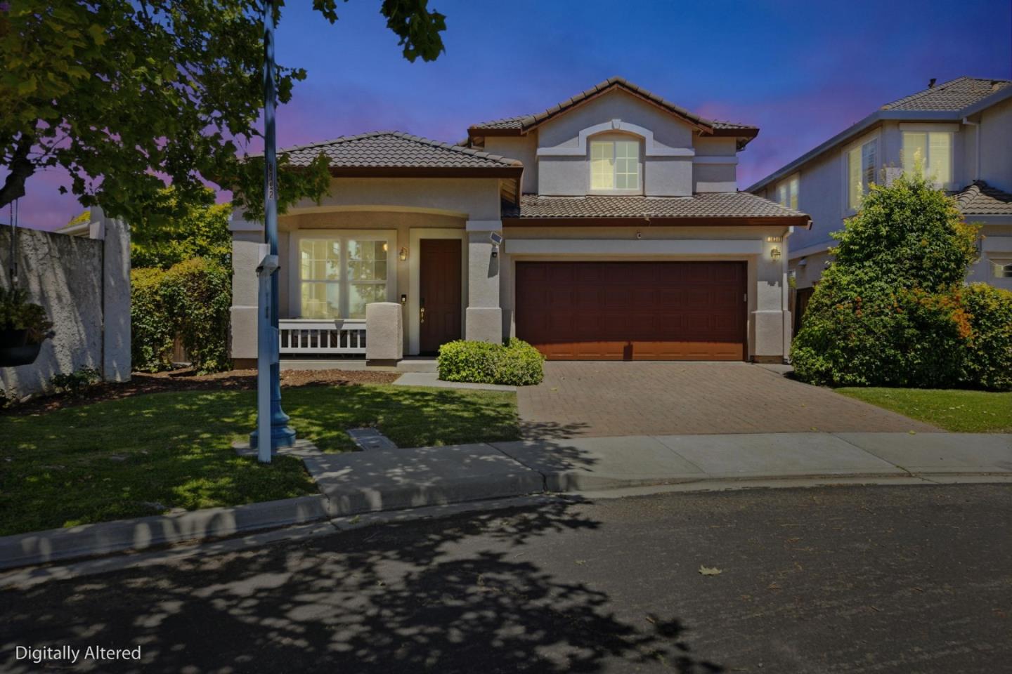 34341 Sandburg Drive