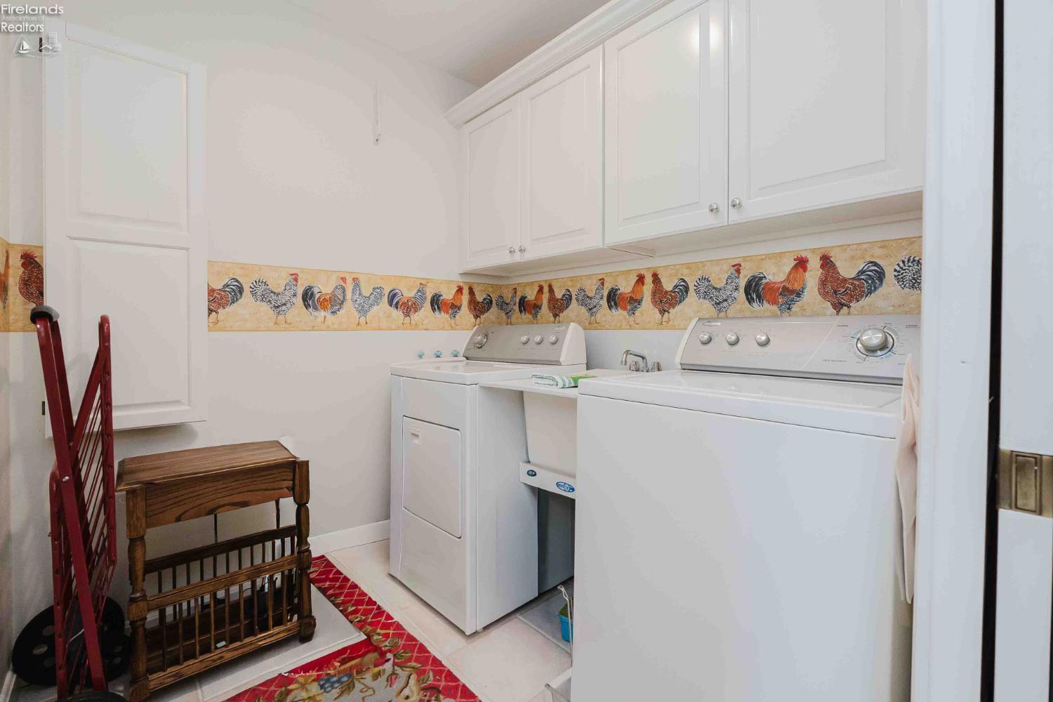 4434 E Harbors Edge Drive