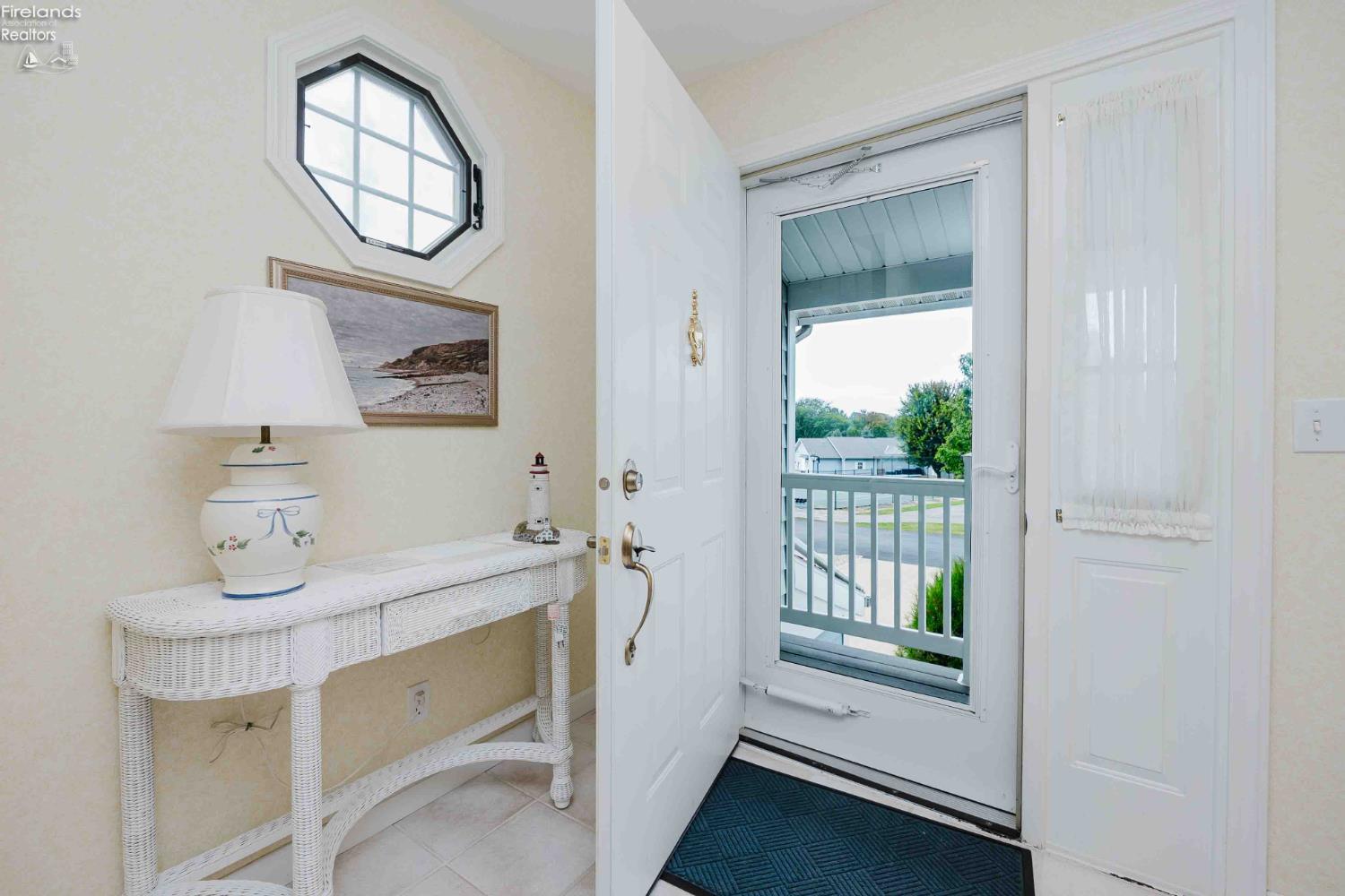 4434 E Harbors Edge Drive