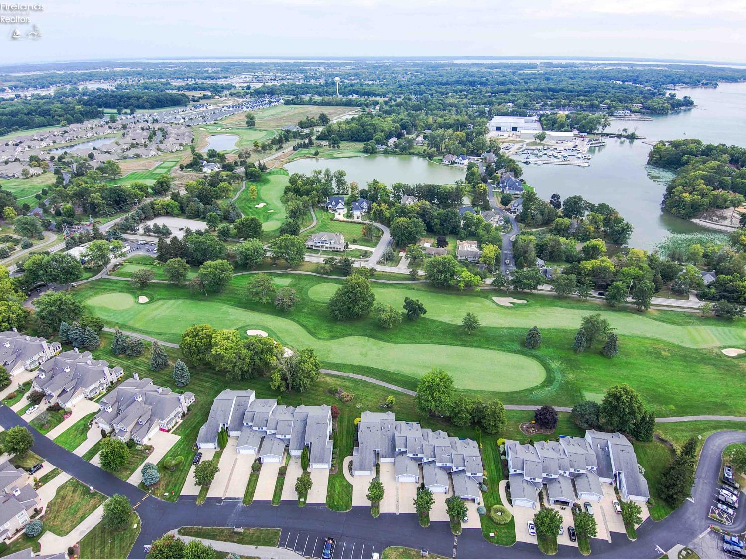 4434 E Harbors Edge Drive