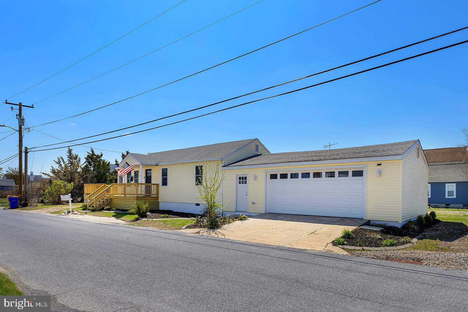 16 HUBBARD AVENUE
