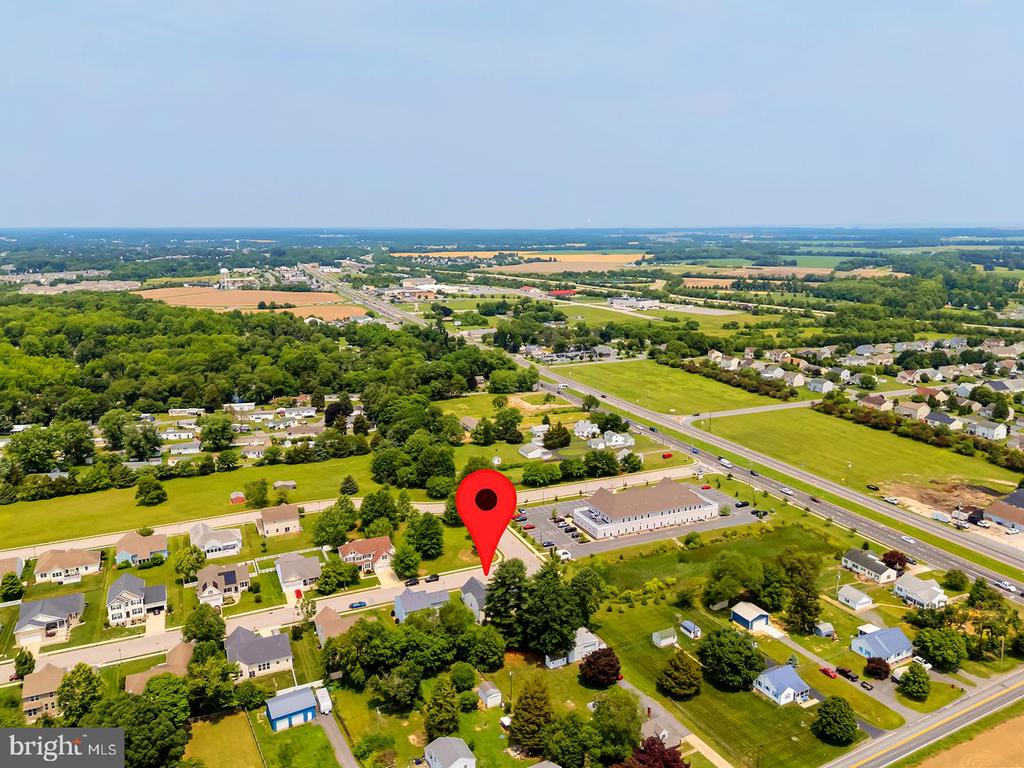 101 BUR OAK DRIVE
