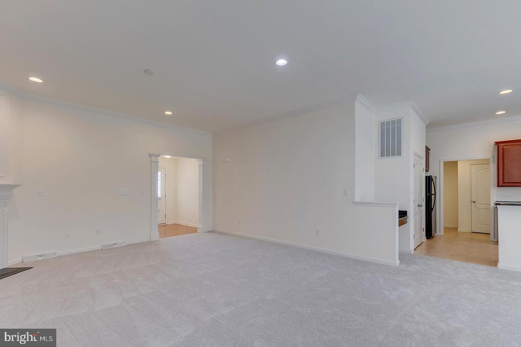 101 BUR OAK DRIVE