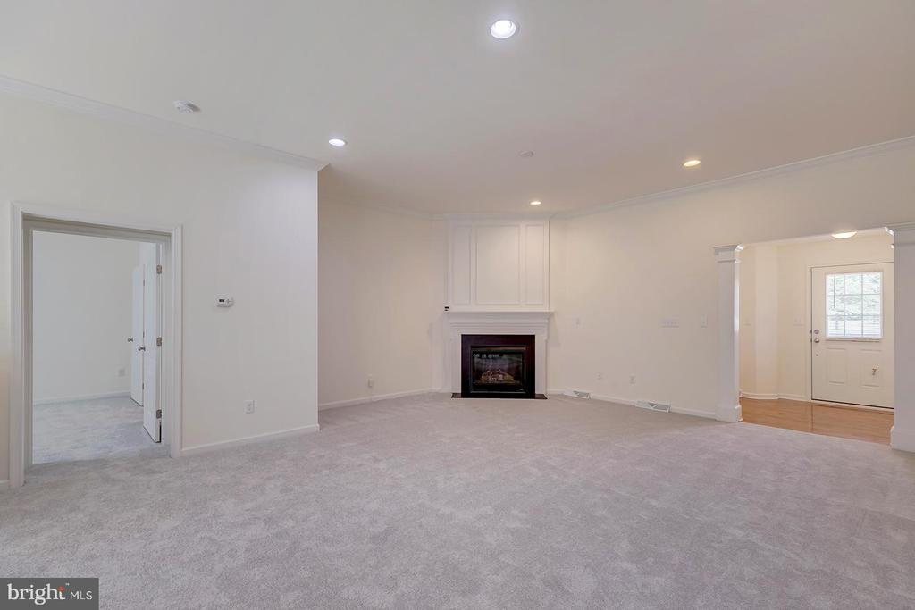 101 BUR OAK DRIVE