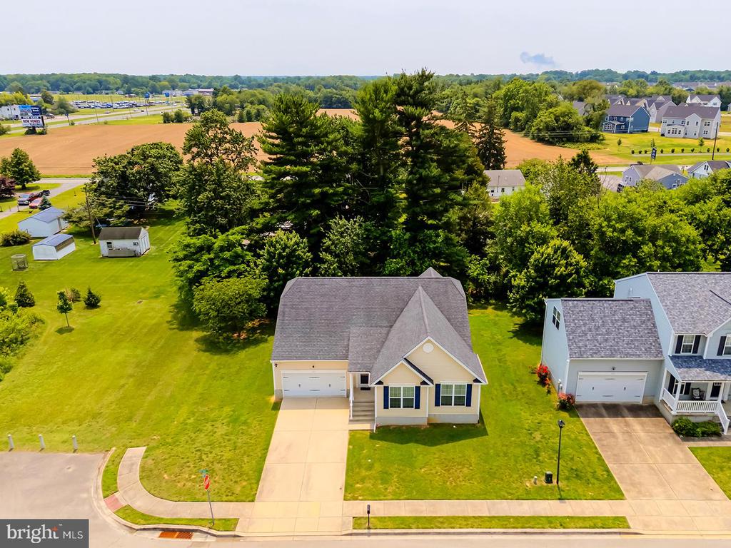 101 BUR OAK DRIVE