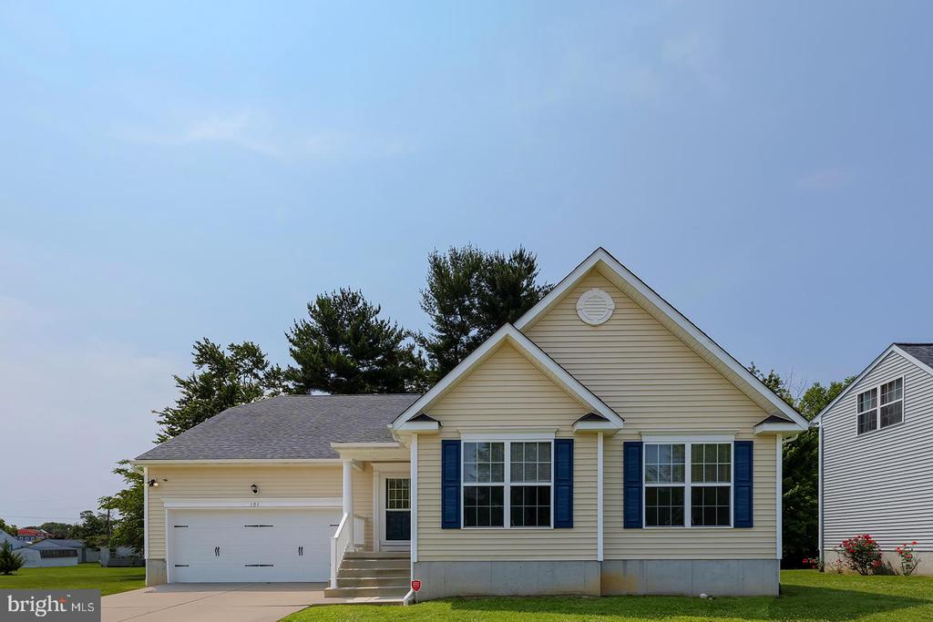 101 BUR OAK DRIVE