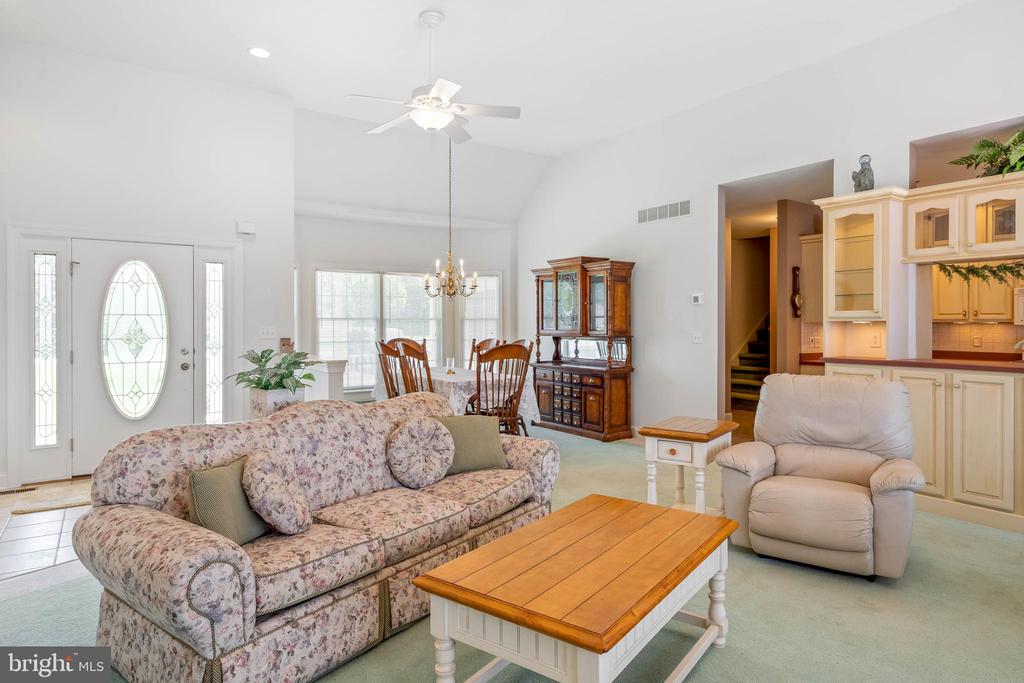 19 TURTLE DOVE DRIVE