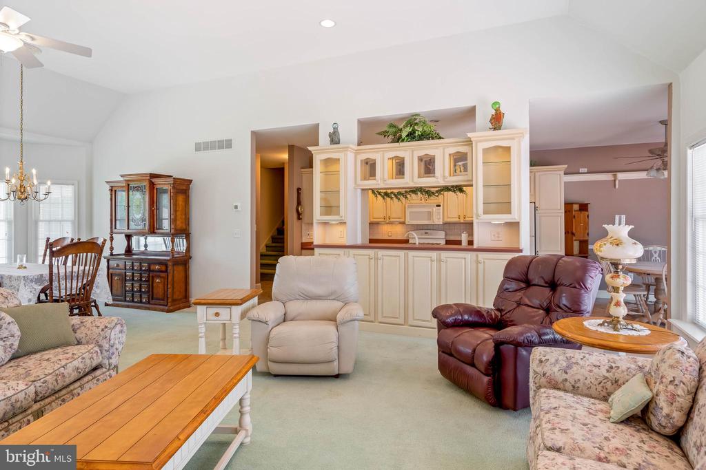 19 TURTLE DOVE DRIVE