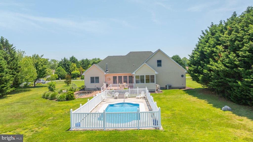 19 TURTLE DOVE DRIVE